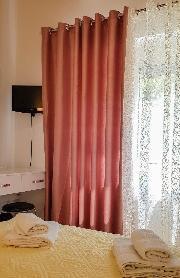 Villa Goliku Pestani Eksteriør billede